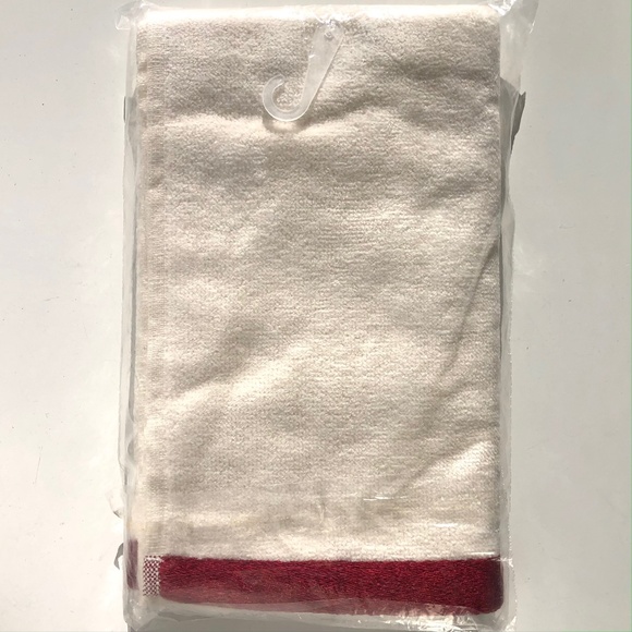 Avanti Linens Cardinal Hand Towel embroidered pine cone holly xmas Christmas - Picture 7 of 8